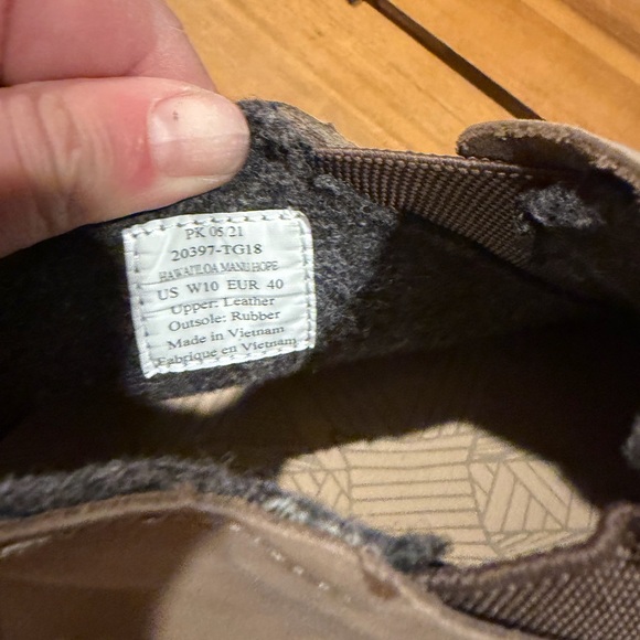 Olukai Boots Women's Size 10 Taupe Beige Leather Hawai'iloa Manu Hope Ankle Shoe - Picture 6 of 6